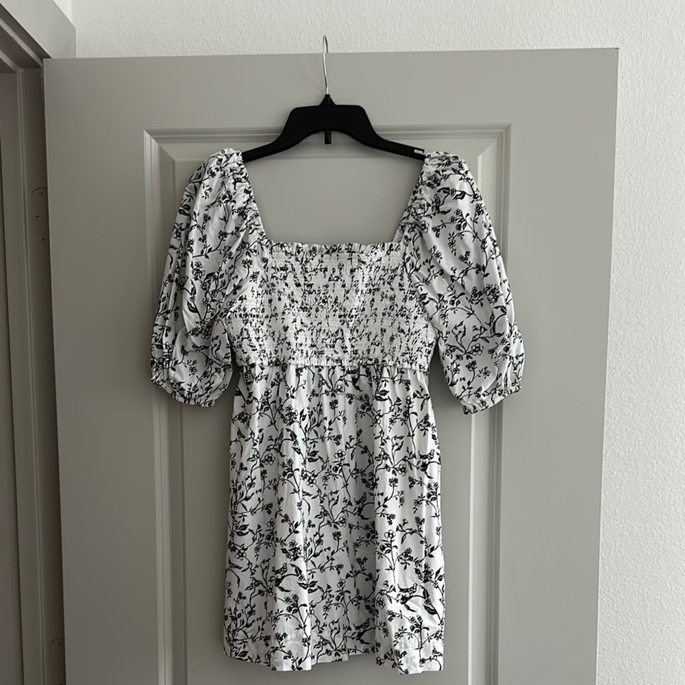 American Eagle Floral Puff Sleeve Dress